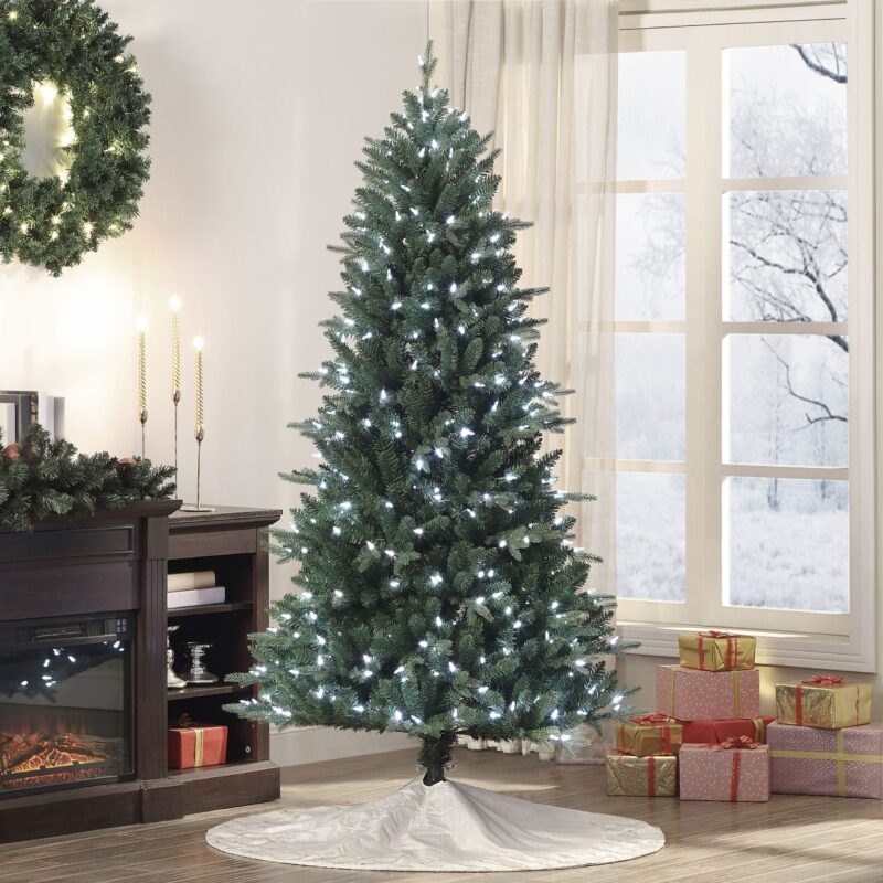 Alexa Enabled 6.5′ Prelit Artificial Christmas Tree – Green